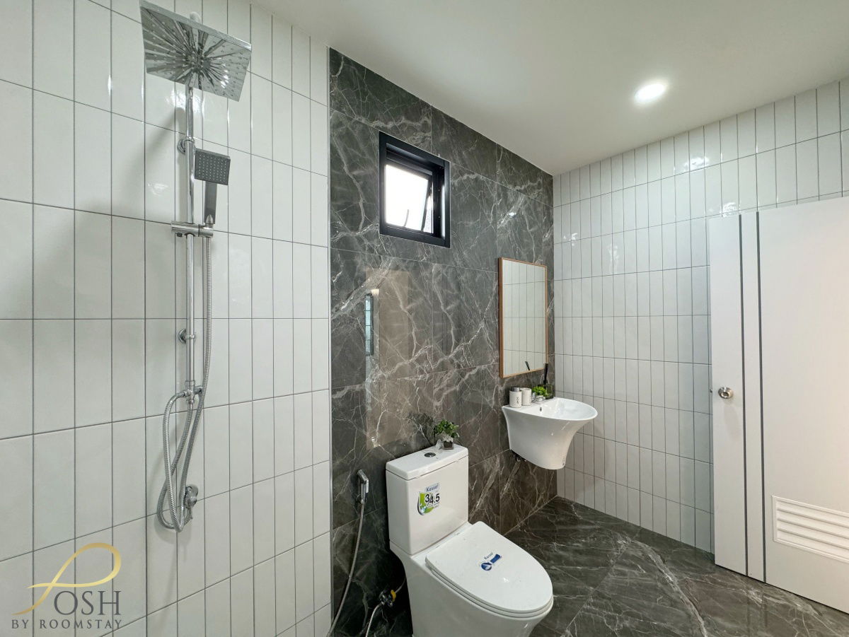picture Thinnawut 3 Village, Wichit–Chalong Area Convenient location near Khwang Road (opposite We Café), - 21/28