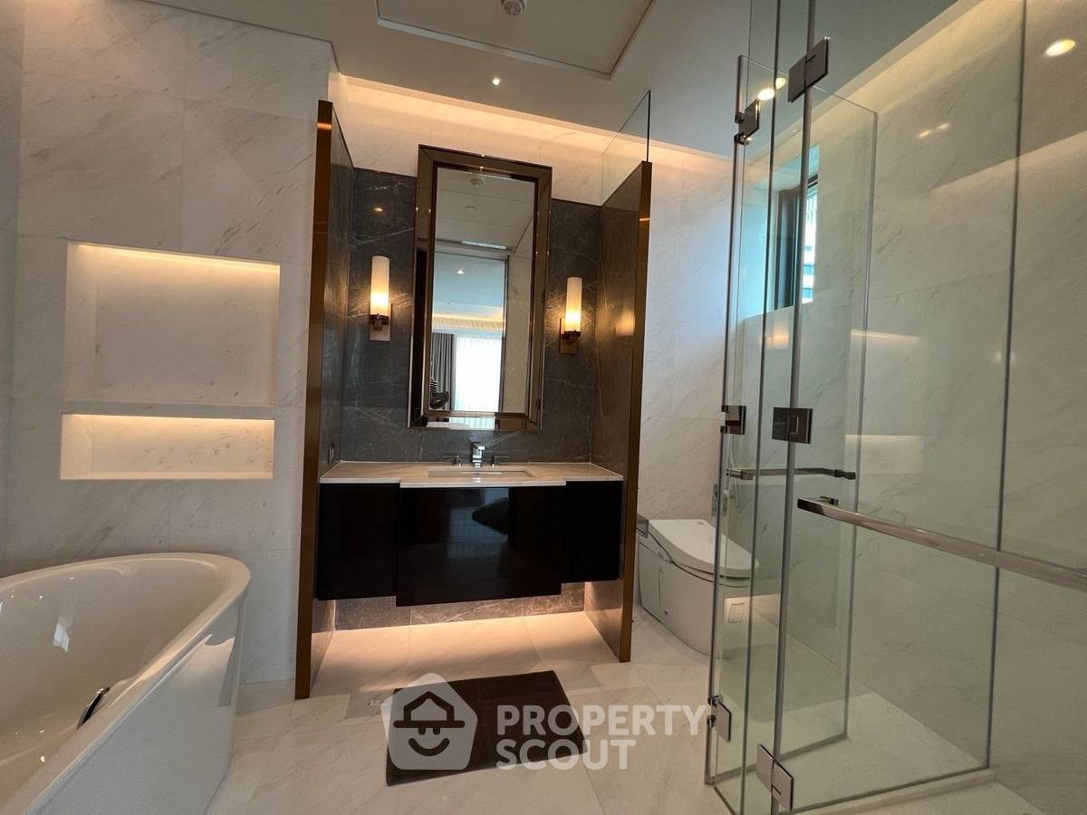 picture 2-BR Condo at Sindhorn Tonson near BTS Ratchadamri (ID 2011744) - 12/12