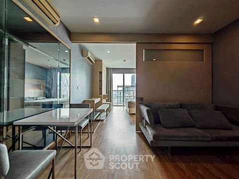 1-BR Condo at Sky Walk Residences near BTS Phra Khanong (ID 2289033)