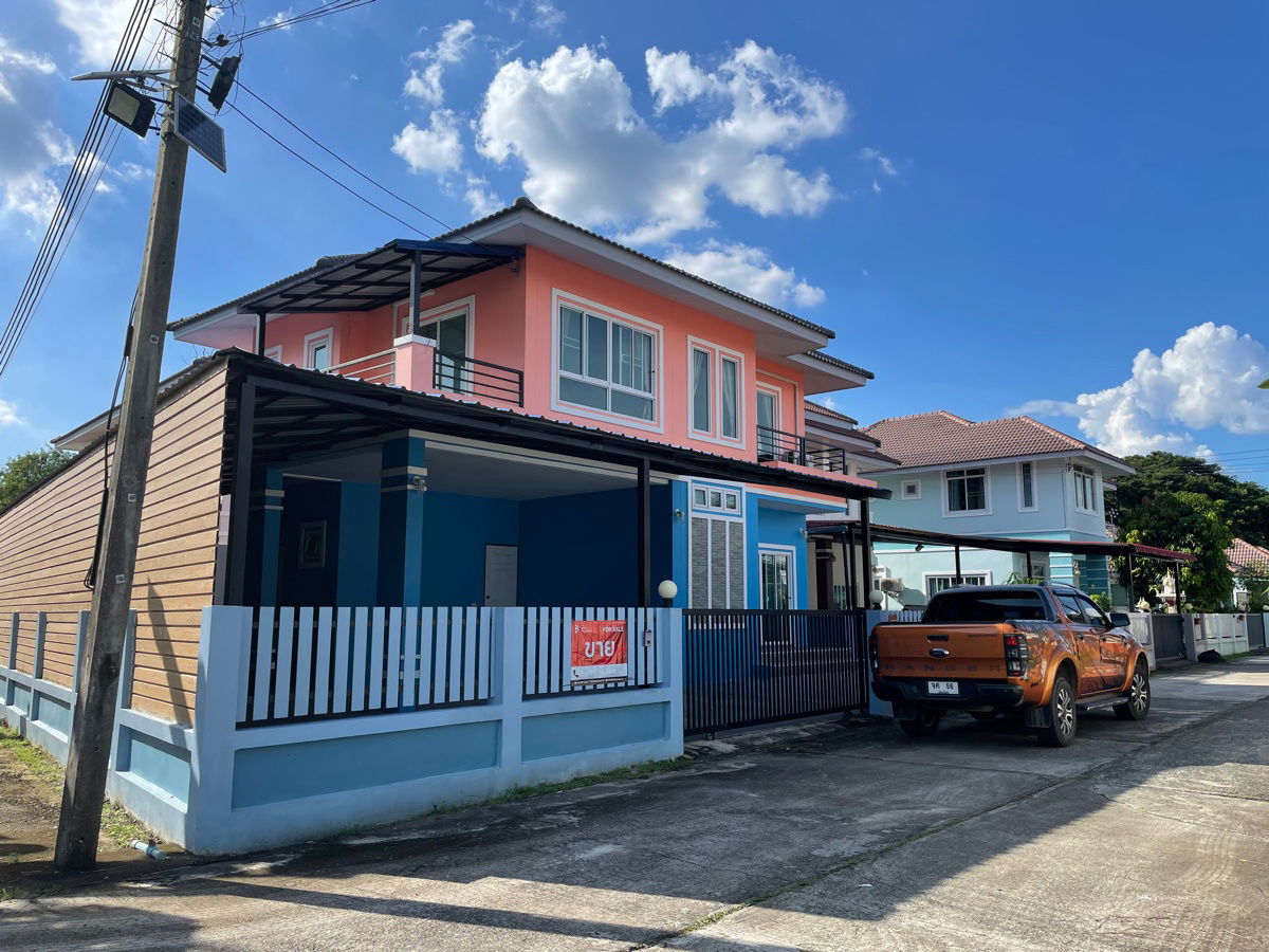 รูป ขายบ้านเดี่ยว บ้านใหม่!หมู่บ้านเป็นสุข สันทราย เชียงใหม่ หลังมุม ฟรีโอน ใกล้รวมโชคมอลล์ สีตัวบ้านไม่ถูกใจ แจ้งเปลี่ยนได้! Line OA: @017sfxil - รูปที่ 1/13