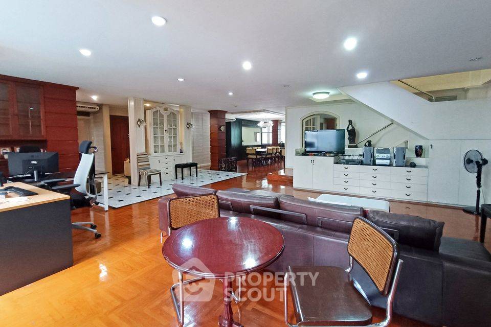 picture 4-BR Condo at Premier Condominium near BTS Phrom Phong (ID 1917454) - 2/13