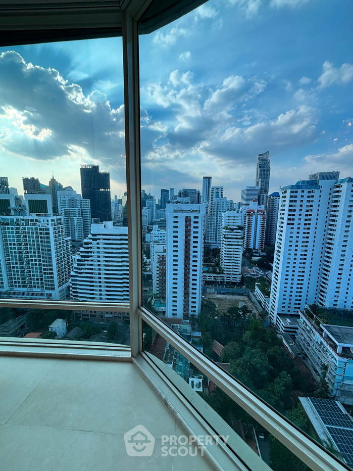 picture 4 Bedroom Penthouse at Royce Private Residences (ID 1404323) - 16/26