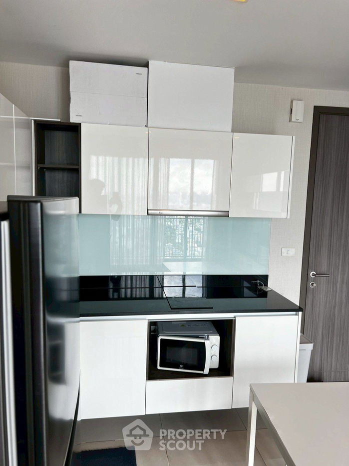 picture 1-BR Condo at Quinn Condo Ratchada 17 near MRT Sutthisan (ID 2296183) - 2/13