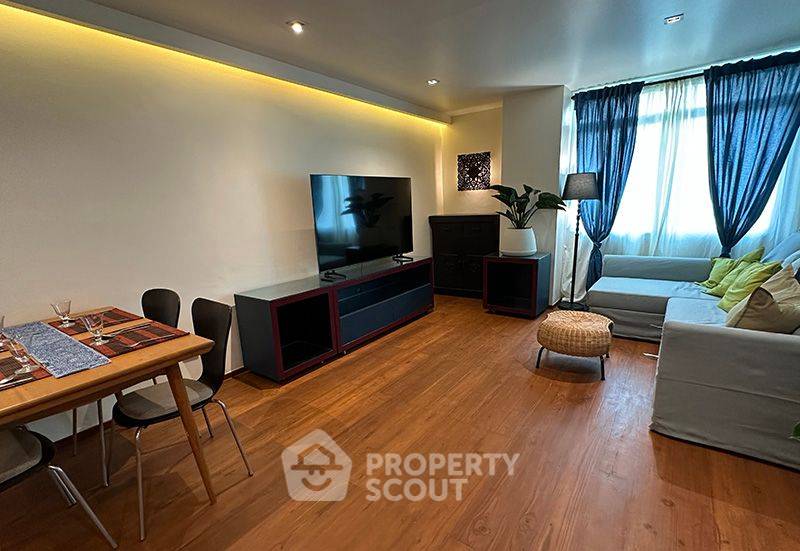 picture 2-BR Condo at Pabhada Silom Condominium near BTS Saint Louis (ID 1235655) - 2/12