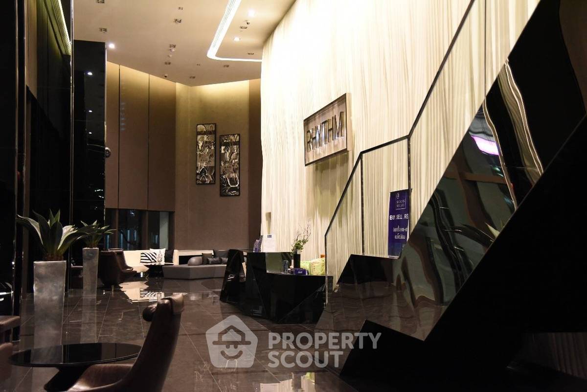 picture 2-BR Condo at Rhythm Sukhumvit 44/1 near BTS Phra Khanong (ID 944563) - 3/12