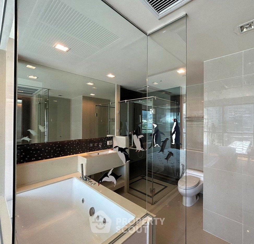 picture 2-BR Condo at The Address Sathorn near BTS Saint Louis (ID 1209782) - 21/22