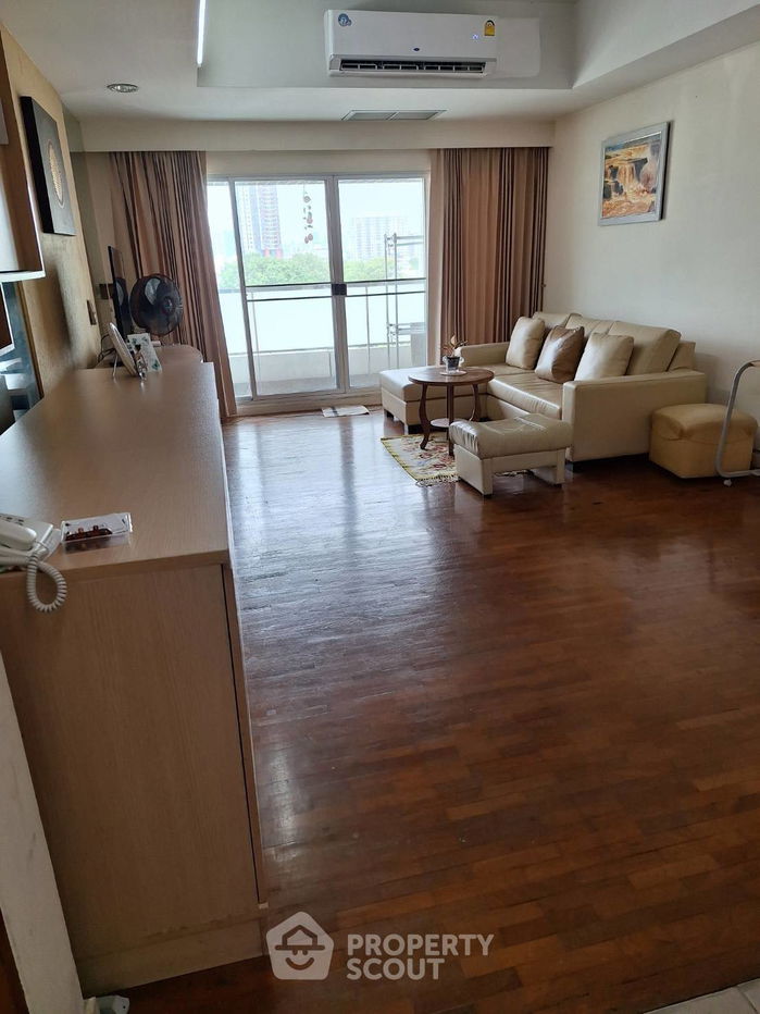 picture 2-BR Condo at Baan Nonsi close to Thanon Chan (ID 2089115) - 2/12