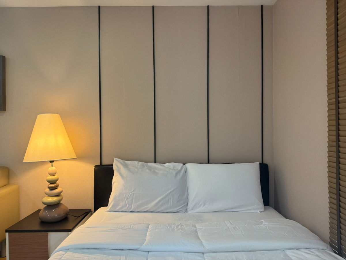 picture Srithana Condo 2, Studio, 38 sq m., near One Nimman - 23/24