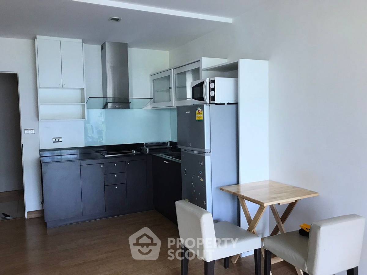 picture 1-BR Condo at Tree Condo Luxe Sukhumvit 52 near BTS On Nut (ID 1761115) - 10/13