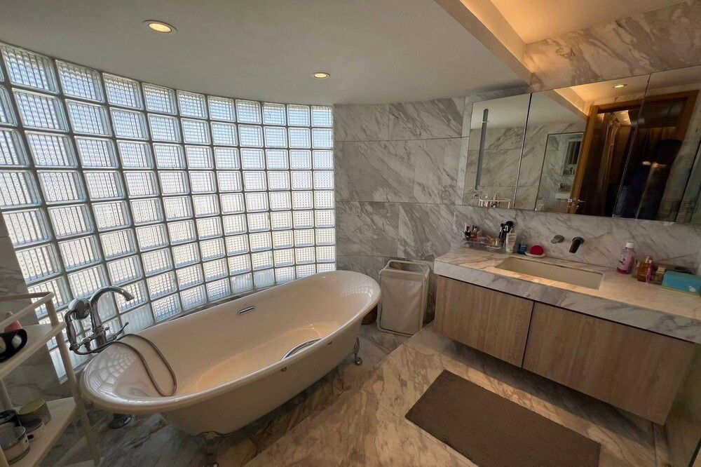picture  For Sale !! high floor 20++, private swimming pool!!🔥 Code C20250800091....Le Raffine Sukhumvit 24, 3 bed Duplex, 5 bath, furnished, Special Deal!!📣 - 14/17