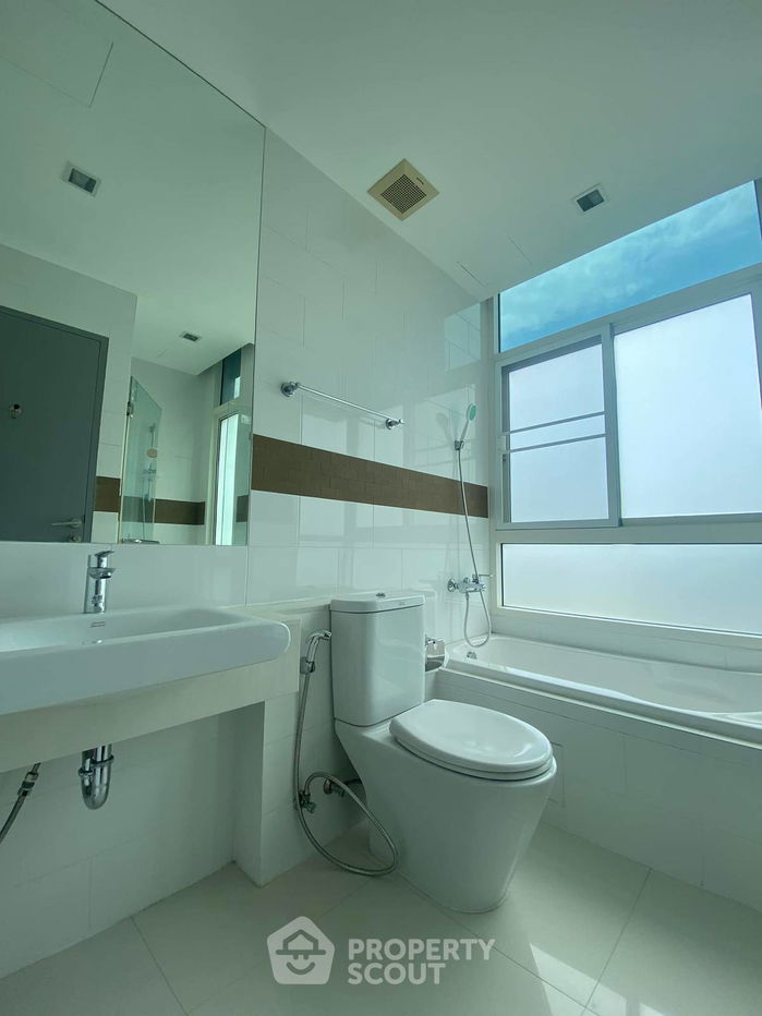 picture 2-BR Condo at Ideo Verve Sukhumvit near BTS On Nut (ID 1283758) - 10/13