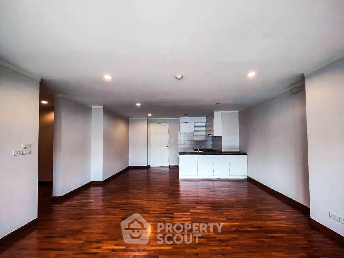 picture 3-BR Condo at Baan Siri Sukhumvit 13 Condominium near ARL Makkasan (ID 2016154) - 3/11