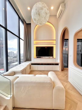For Rent: Knightbridge Space Ratchayothin – Stylish Duplex Condo with Built-in Furniture