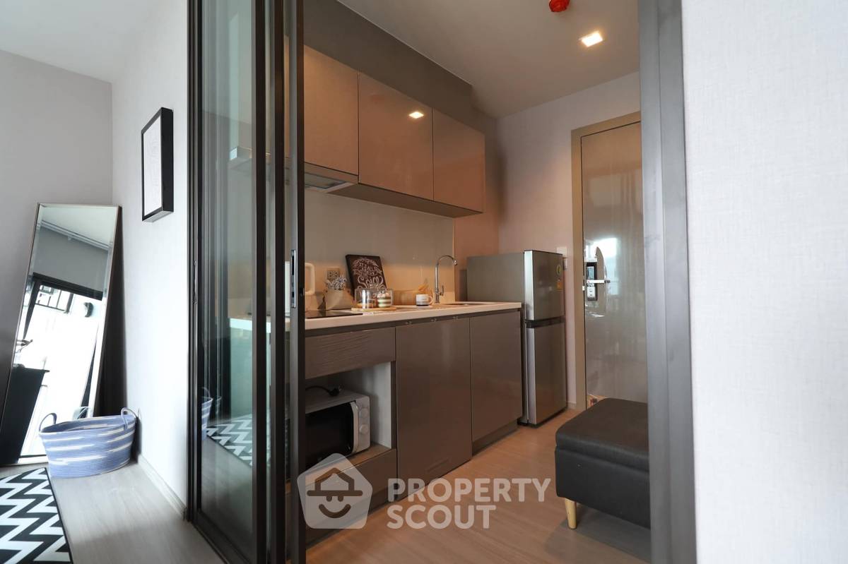 picture 1-BR Condo at Life Asoke - Rama 9 near MRT Phra Ram 9 (ID 747777) - 3/9