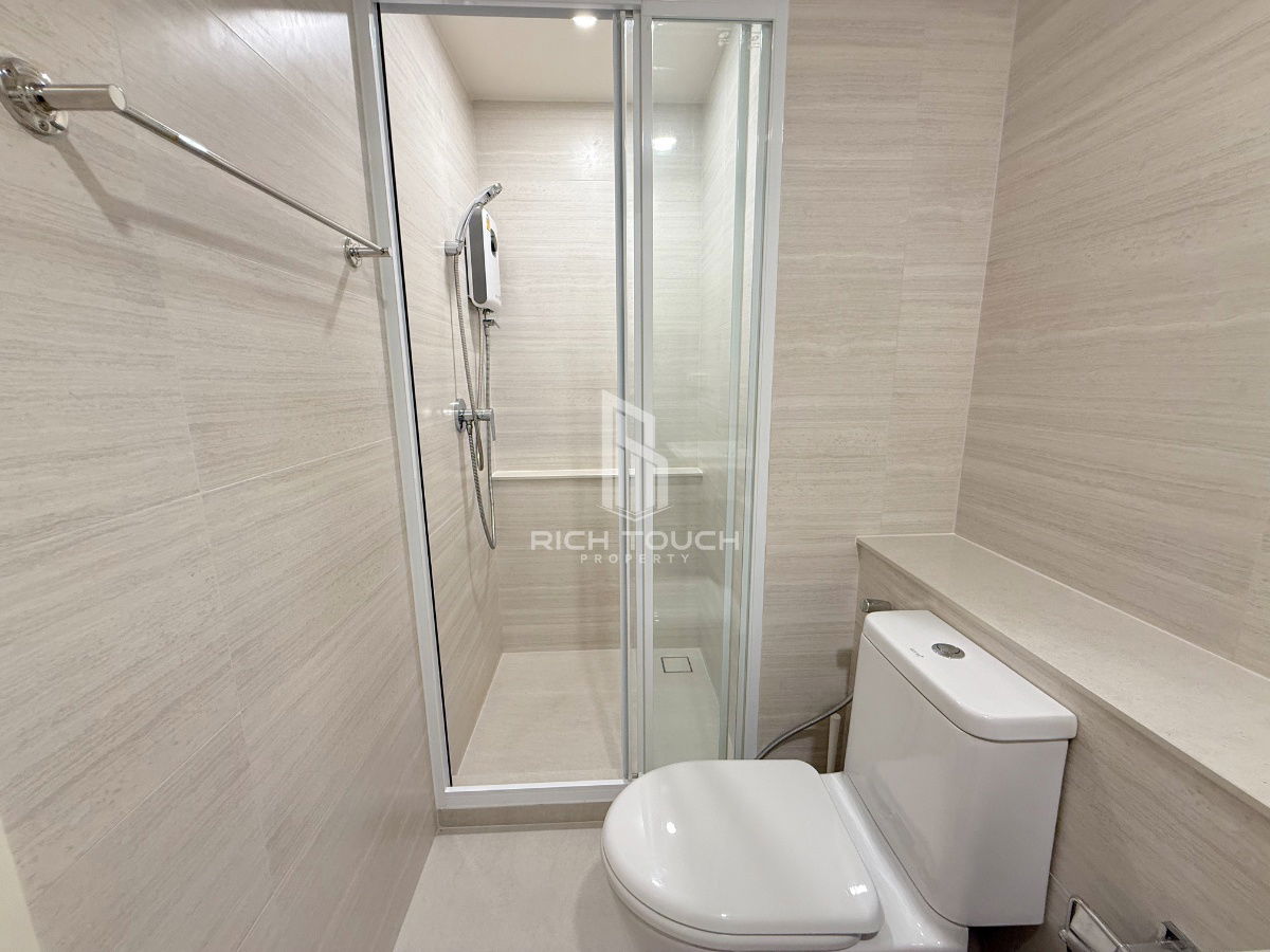 picture Phyll Phuket for rent (Big Room) - 8/12