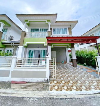 3 Aircon BangpoonNakhon Phutsi Lotus Phraeksa 800m. BTS Srinakarin 4.7km. 2-story detached house fo