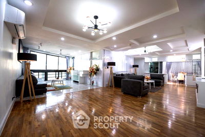 คอนโด เขตคลองเตย : คอนโด 3-ห้องนอน ที่ เพรสซิเดนท์ ปาร์ค คอนโดมิเนี่ยม ใกล้ MRT ศูนย์การประชุมแห่งชาติสิริกิติ์ (ID 1165097)