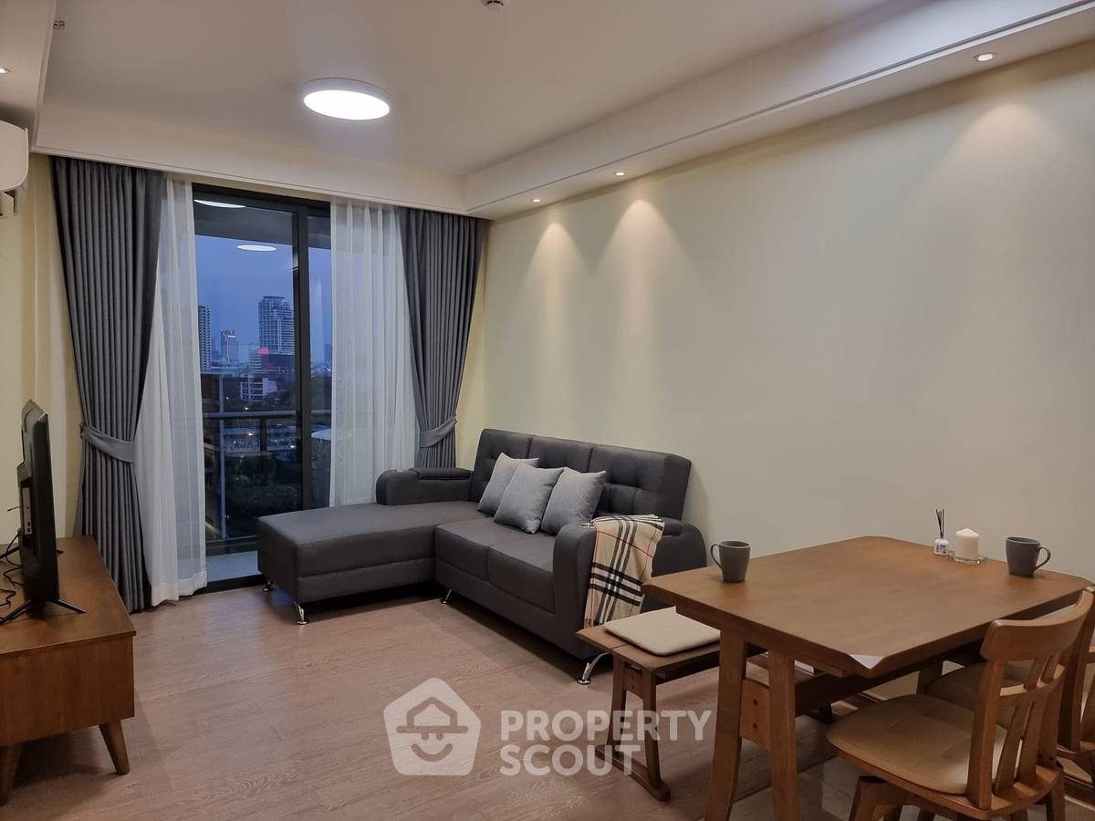 รูป คอนโด 1-ห้องนอน ที่ รีเกิล สาทร - นราธิวาส ใกล้ ถนนนราธิวาสราชนครินทร์ (ID 1446013) - รูปที่ 1/10