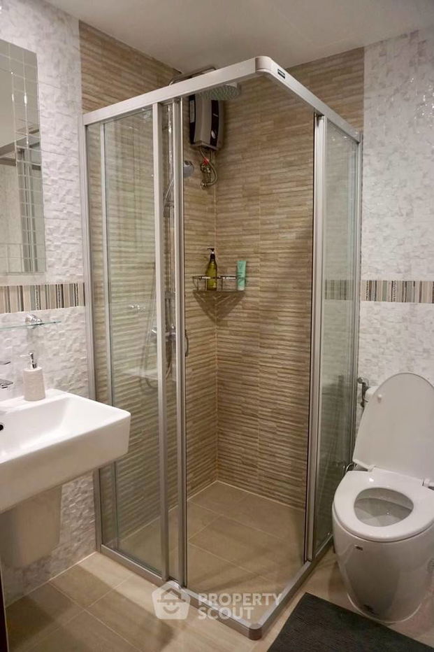 picture 3-BR Condo at Baan Suanpetch Condominium near BTS Phrom Phong (ID 385376) - 10/14