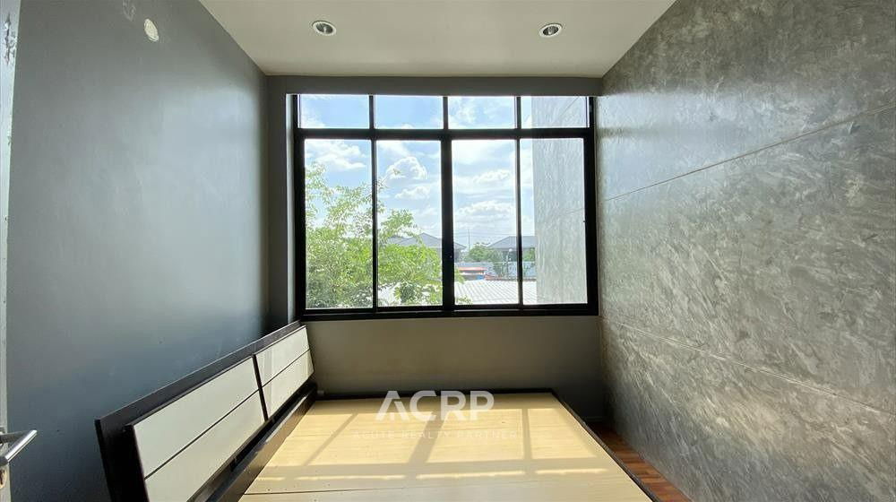 picture Modern Loft-Style Twin House for Sale – The Season Phetkasem 69 Project, close to MRT Lak Song - 9/20