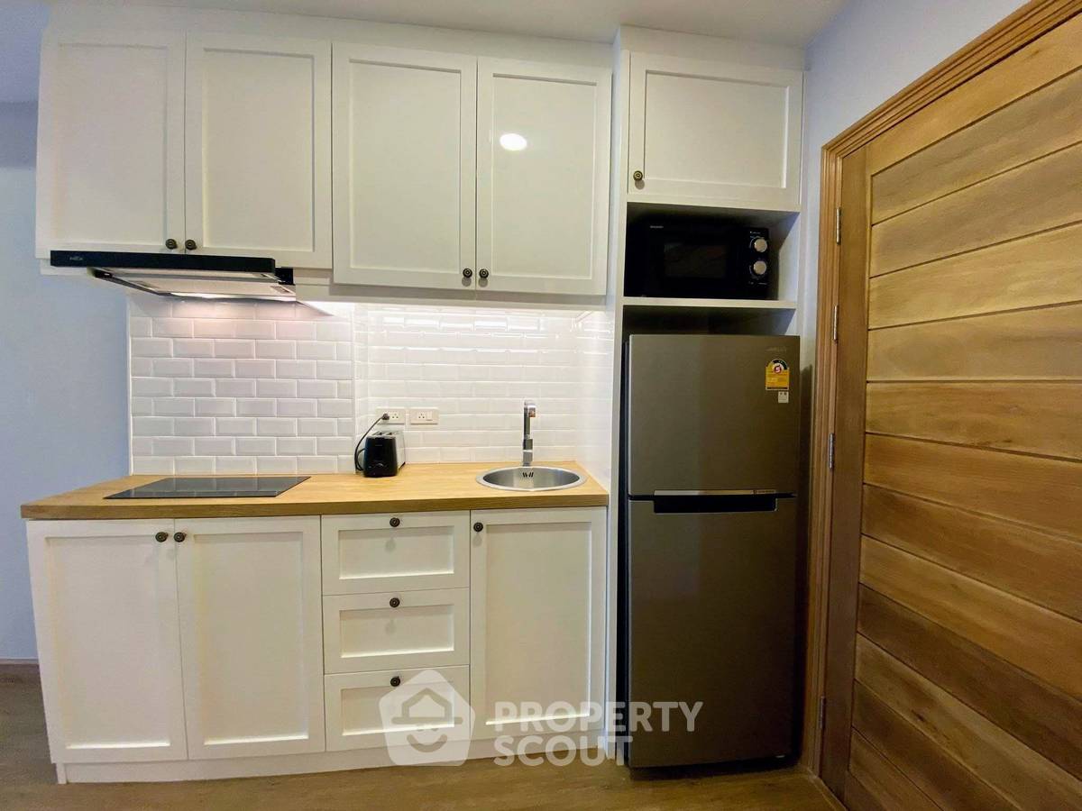 picture Studio Condo at View Talay 2 Condominium Jomtien close to Pattaya South (ID 1824217) - 12/17