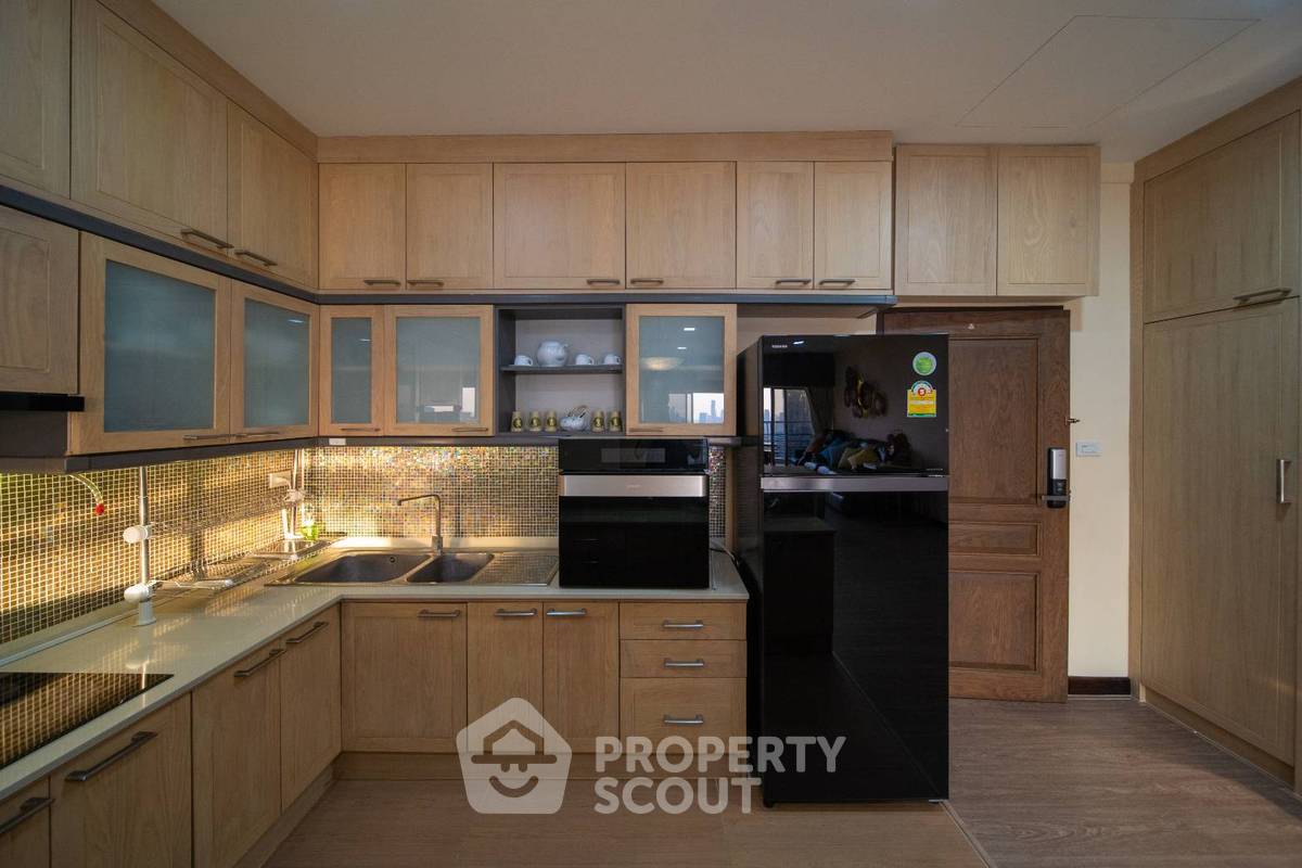 picture 3-BR Condo at The Waterford Diamond Tower Sukhumvit near BTS Phrom Phong (ID 512275) - 6/17