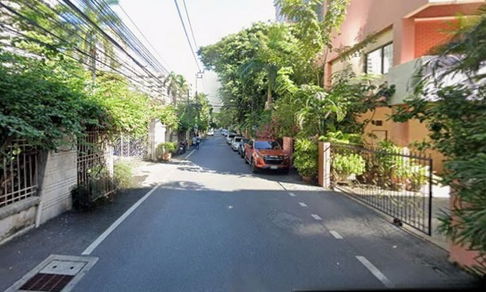 Urgent!! Townhouse for sale, Sukhumvit Soi 41