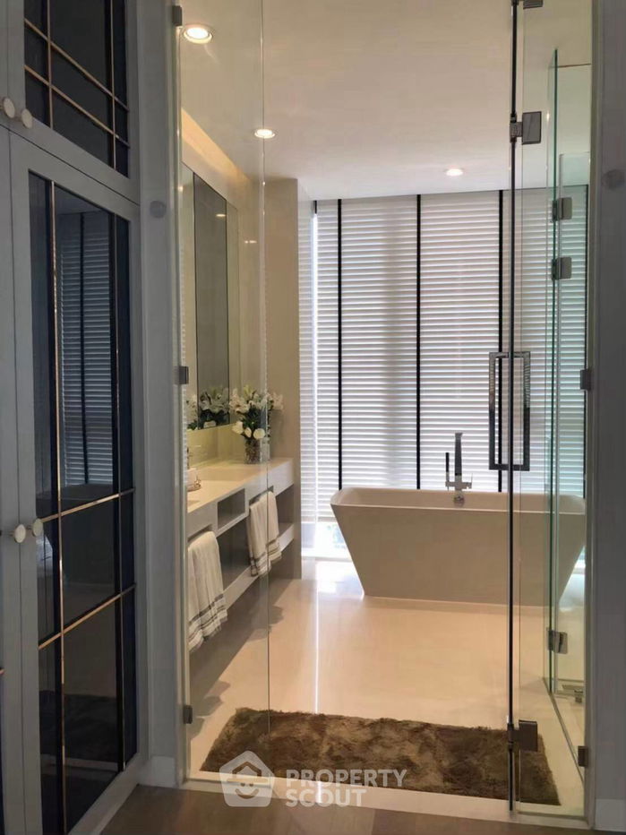 picture 2-BR Condo at Vittorio Sukhumvit 39 near BTS Phrom Phong (ID 2287003) - 7/20