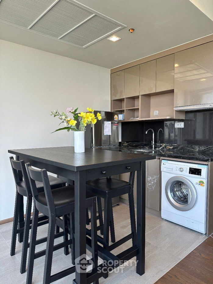 picture 2-BR Condo at Ideo Q Sukhumvit 36 near BTS Thong Lor (ID 1786478) - 2/6