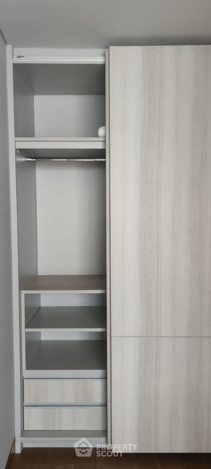 picture 2-BR Condo at The Lumpini 24 near BTS Phrom Phong (ID 783091) - 7/11