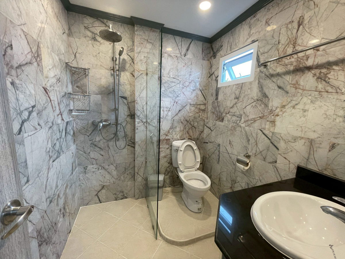 รูป บ้านพร้อมสระน้ำให้เช่า 2 ห้องนอน3 ห้องน้ำ ราคา 50,000 บาท - รูปที่ 15/19