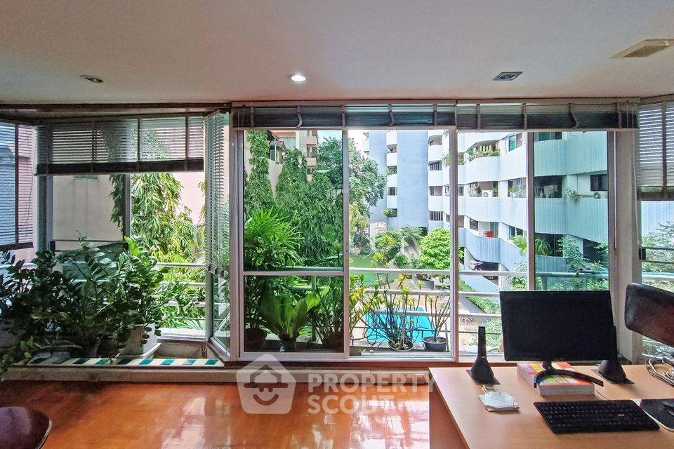 picture 4-BR Condo at Premier Condominium near BTS Phrom Phong (ID 1917454) - 4/13