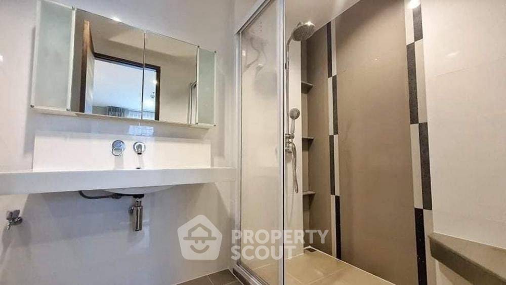 picture 1-BR Condo at Rhythm Ratchada near MRT Ratchadaphisek (ID 1445269) - 11/13