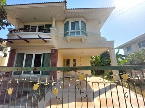 FOR RENT  HOUSE PROPERTY  25000 BAHT per MONTH