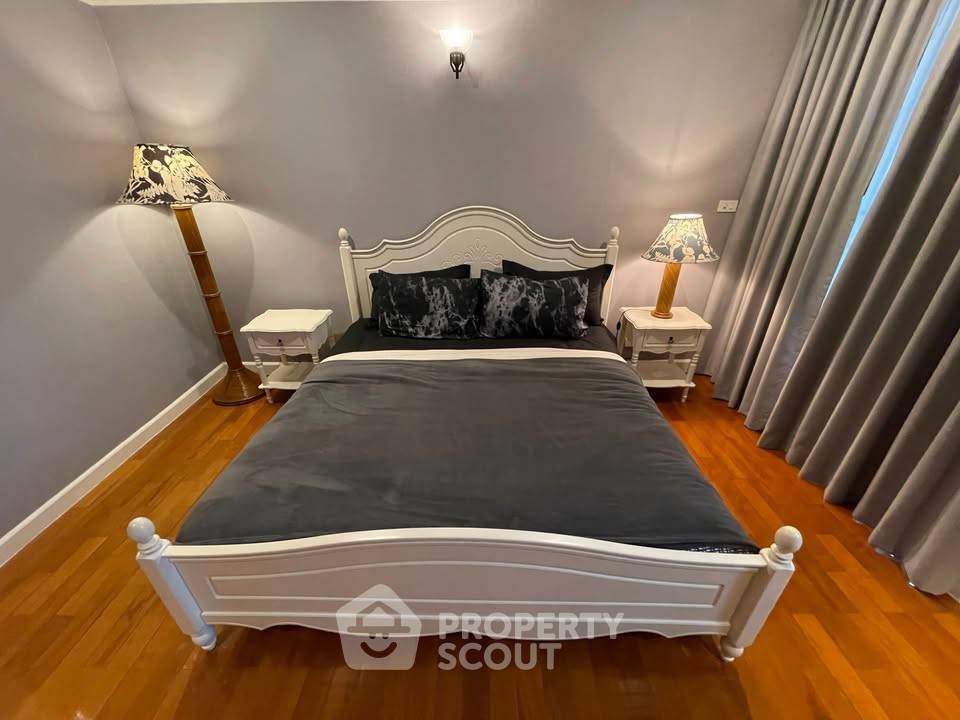 picture 2-BR Condo at Supalai Place Sukhumvit 39 near BTS Phrom Phong (ID 2294376) - 20/32