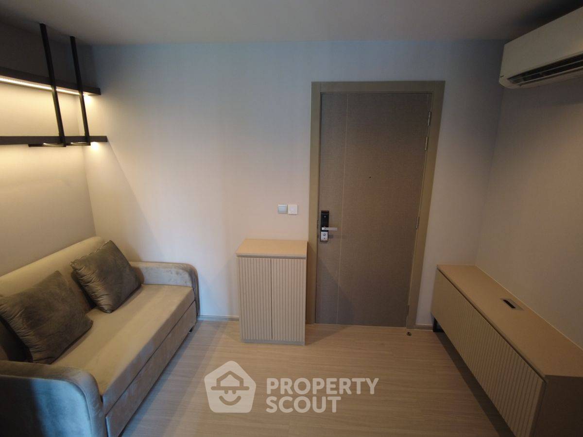 picture 1-BR Condo at Life Asoke - Rama 9 near MRT Phra Ram 9 (ID 2094542) - 2/9