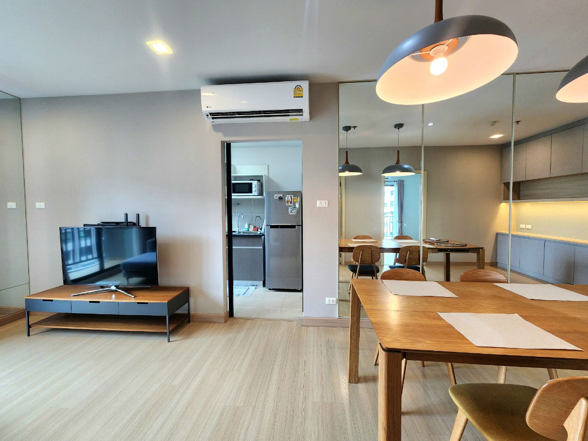 picture Reduced price** Sale / For rent Supalai City Resort Rama 8 **Real room, real picture** 2 bedrooms, 75 square meters, pool view SNS027 - 10/86