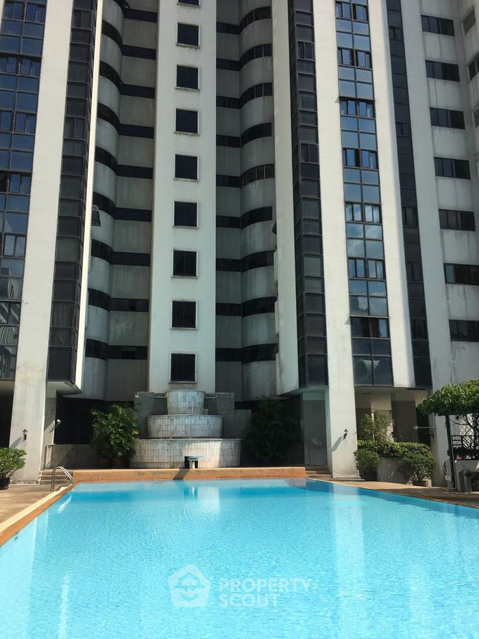 picture 2-BR Condo at Kiarti Thanee City Mansion Condominium near MRT Phetchaburi (ID 385005) - 3/4