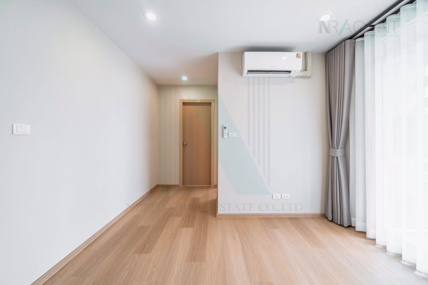 picture For Sell Condo THE LINK SUKHUMVIT 50 Building 1, Floor 4,1 bed room, Room size 40 sqm - 6/8