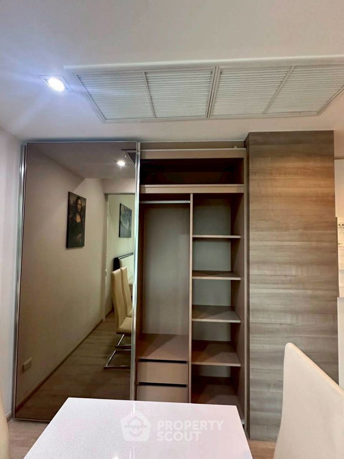 รูป คอนโด 1-ห้องนอน ที่ เดอะ รูม สุขุมวิท 21 ใกล้ MRT สุขุมวิท (ID 2297133) - รูปที่ 6/9