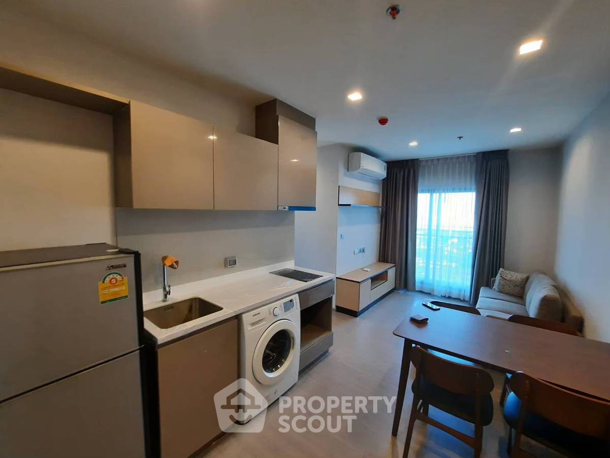 picture 2-BR Condo at Life Sukhumvit 62 near BTS Bang Chak (ID 619897) - 6/12