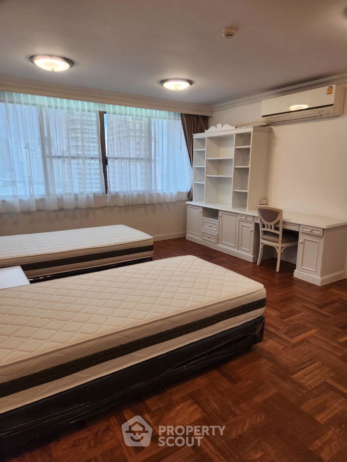 picture 4-BR Condo at Charan Tower near BTS Phrom Phong (ID 1847680) - 7/9
