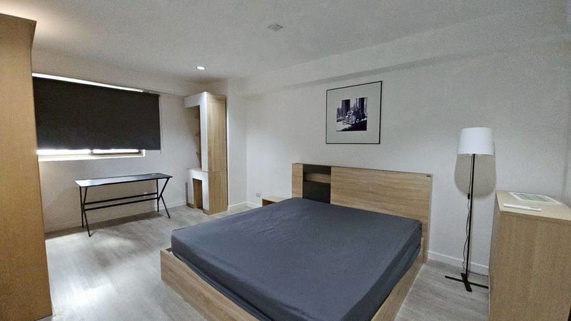 picture < Royal Castle Sukhumvit 39 for Rent > " 5b 6b 240 sqm - 19/19