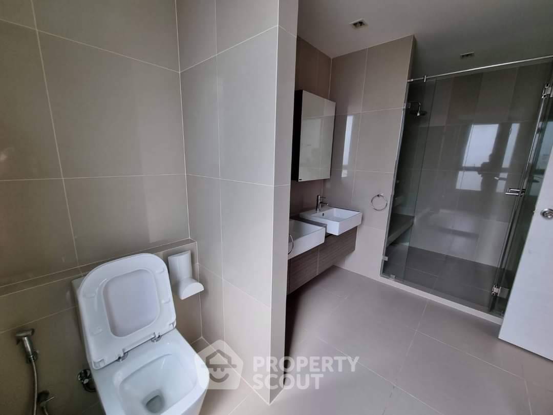picture 2-BR Condo at Quinn Condo Ratchada 17 near MRT Sutthisan (ID 1269286) - 8/17