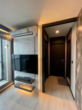 Condo for rent : Life One Wireless
