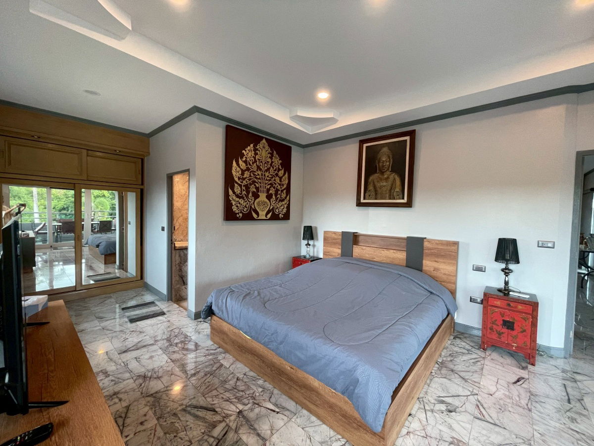 รูป บ้านพร้อมสระน้ำให้เช่า 2 ห้องนอน3 ห้องน้ำ ราคา 50,000 บาท - รูปที่ 10/19