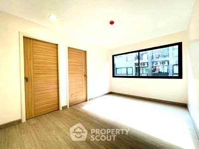 Condos for sale Bangkok : 2-BR Condo at B Republic Condominium near BTS Udom Suk (ID 2003719)