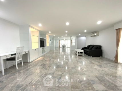 รูปภาพ 3-BR Condo at Regent On The Park 3 Condominium near MRT Phetchaburi (ID 934974)