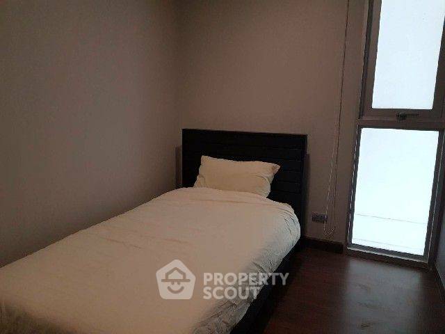 picture 2-BR Condo at Sky Walk Residences near BTS Phra Khanong (ID 2289408) - 2/10