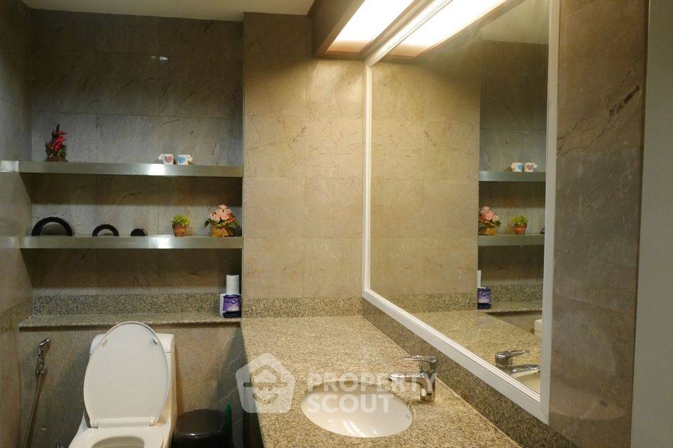 รูป คอนโด 2-ห้องนอน ที่ อโศก เพลส ใกล้ MRT สุขุมวิท (ID 391498) - รูปที่ 3/10
